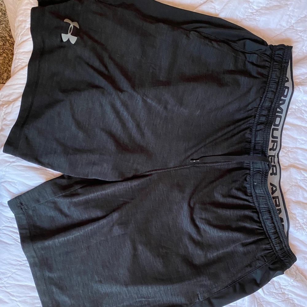Men’s Under Armour Black Athletic Shorts